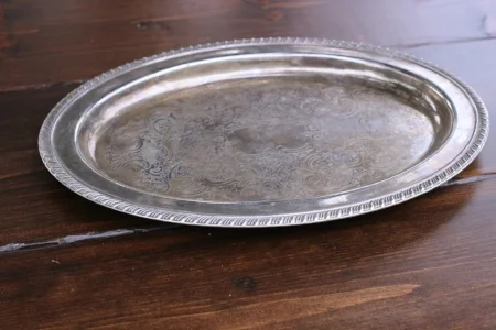 LARGE OVAL TRAY - $10 8"X 12" - inside lip / 11"x 16" overall