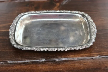 SMALL TRAY W/FLORAL EDGE - $5 2 AVAILABLE - 5"X 8"