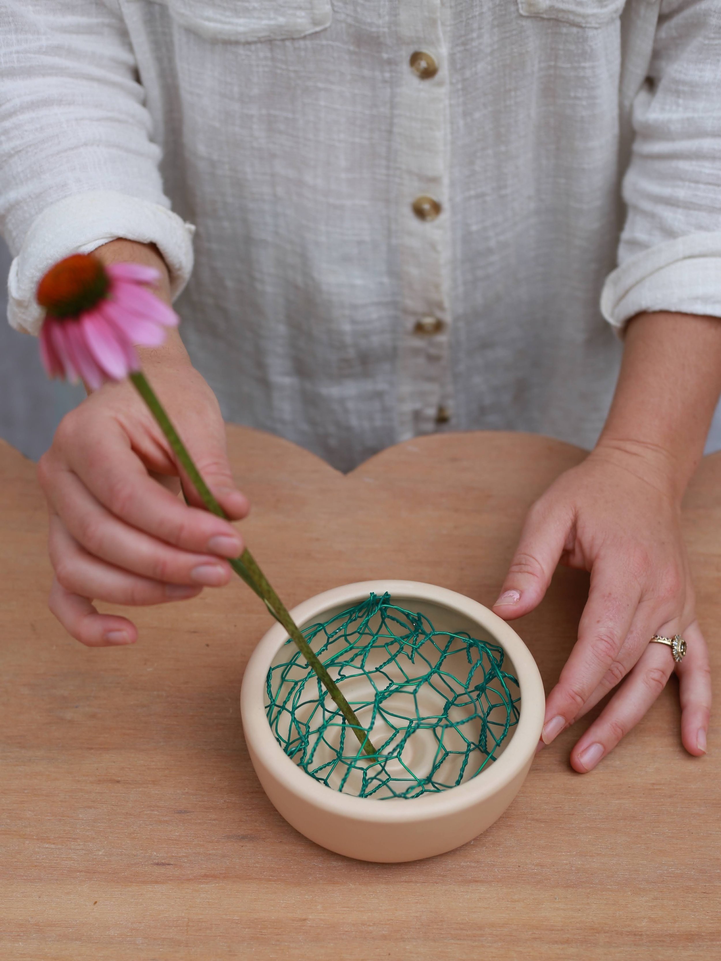 HOW TO: Use Chicken Wire for Sustainable Floral Arranging — OH FLORA STUDIO