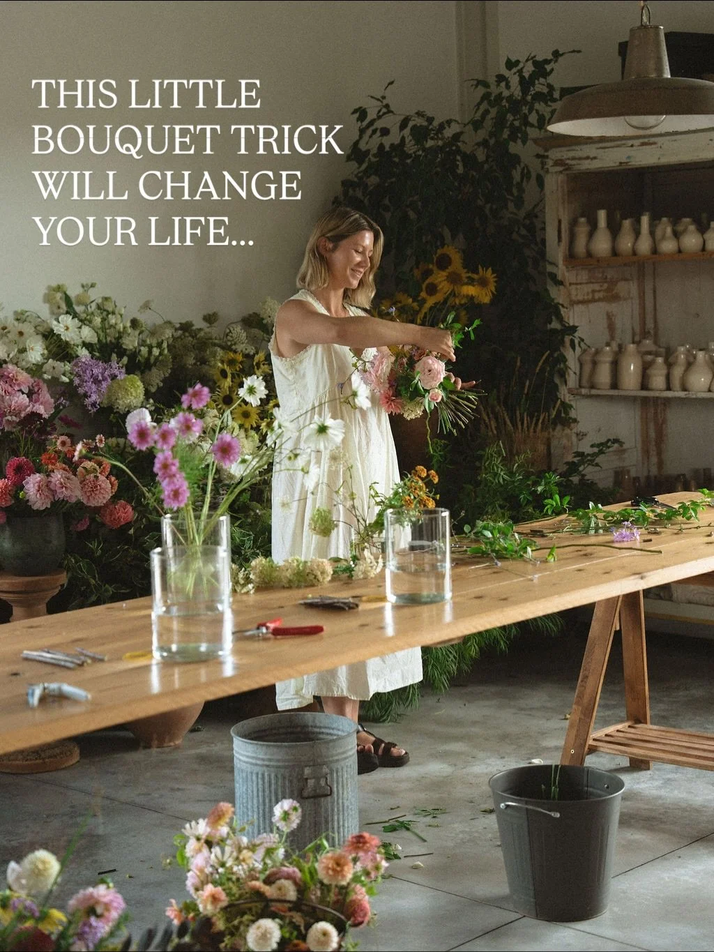 PSA: 30% OFF ALL CLASSES on Oh Flora School! 

Bouquet building is for sure one of the harder floral arrangements to design. 

You&rsquo;re holding it for AGES, your hands are getting sore, things are moving from where you put them, and sometimes it 