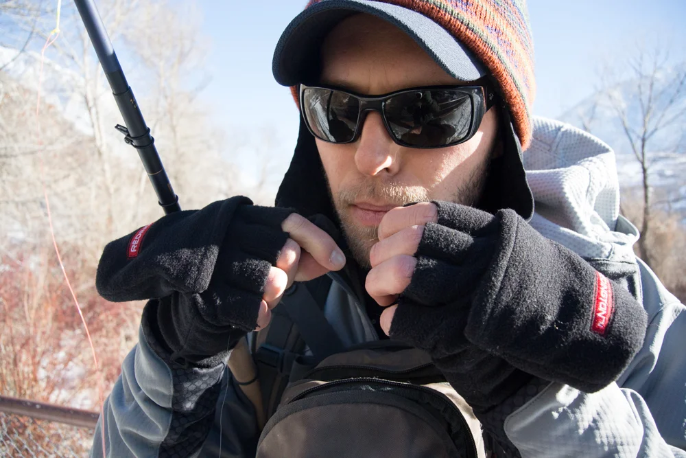 Lance tying on midge-4.jpg