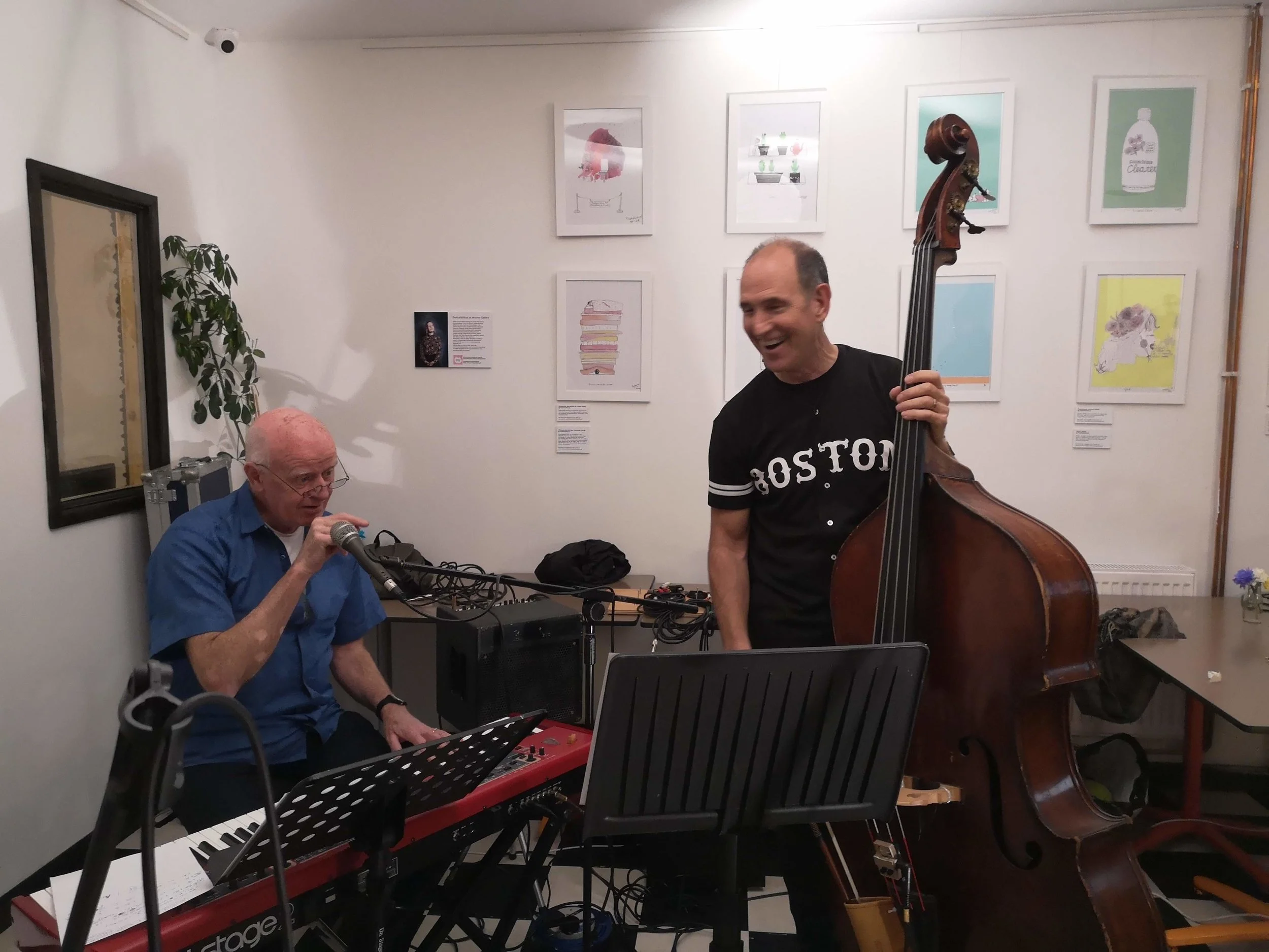 Phil Bond and Tom Clarke-Hill warming up before showtime.