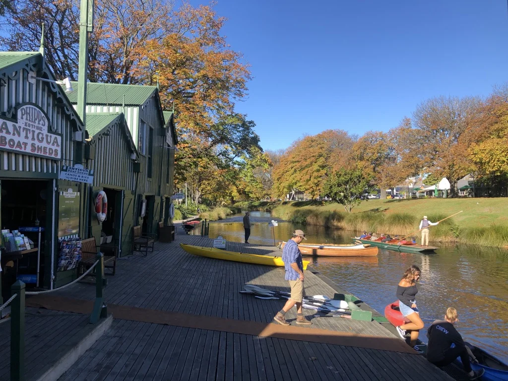 People enjoying canoeing & punting on the Avon river, Christchurch photo by Sunstone