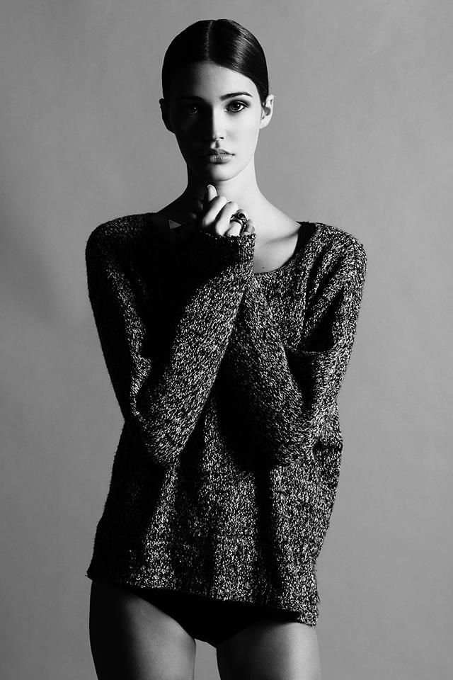 84d96a459e4f438d7476d376193745f1--modeling-portfolio-modeling-poses.jpg