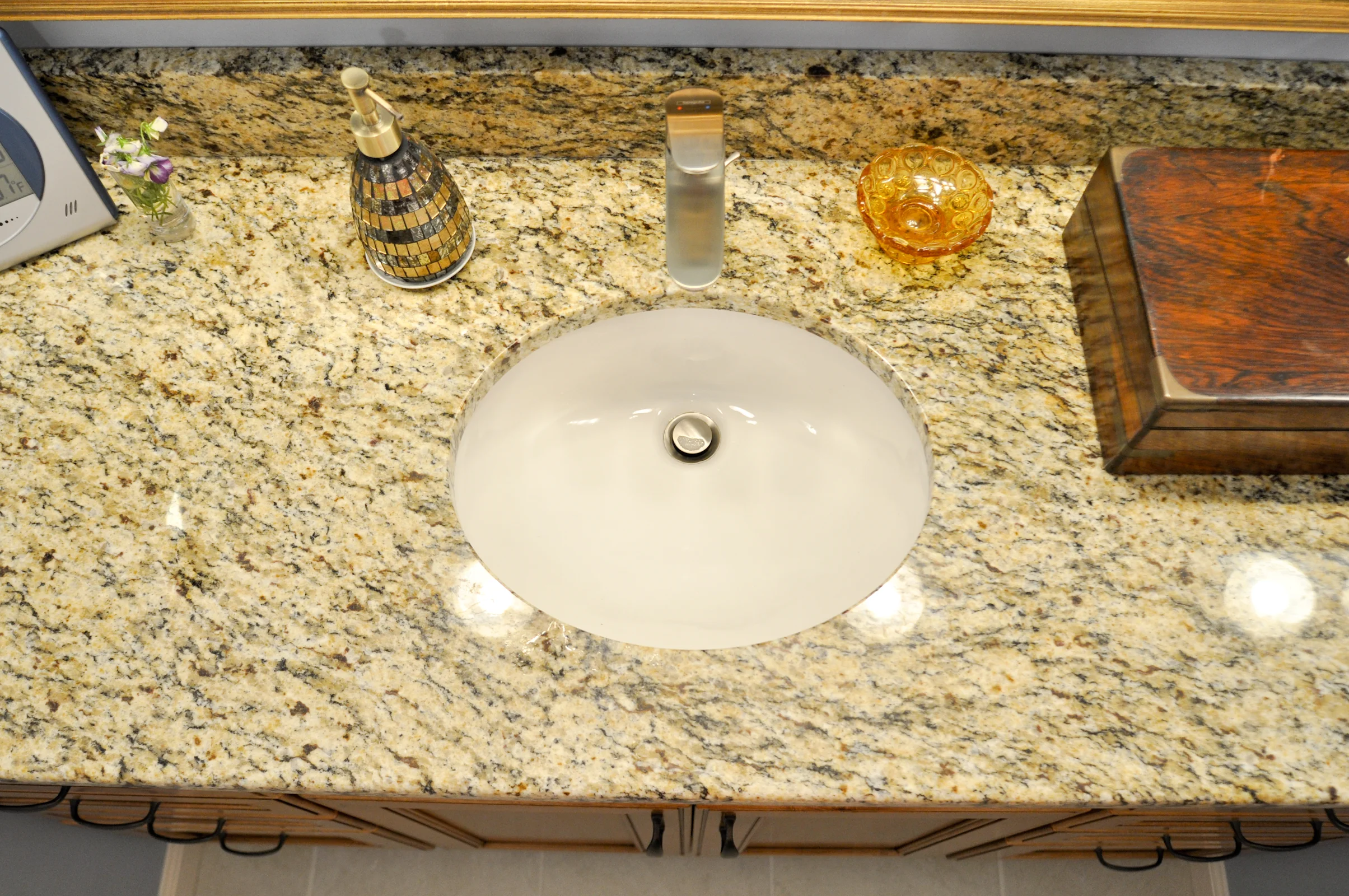 emiliecarolUphoffBathroomAFTER-4-2.jpg