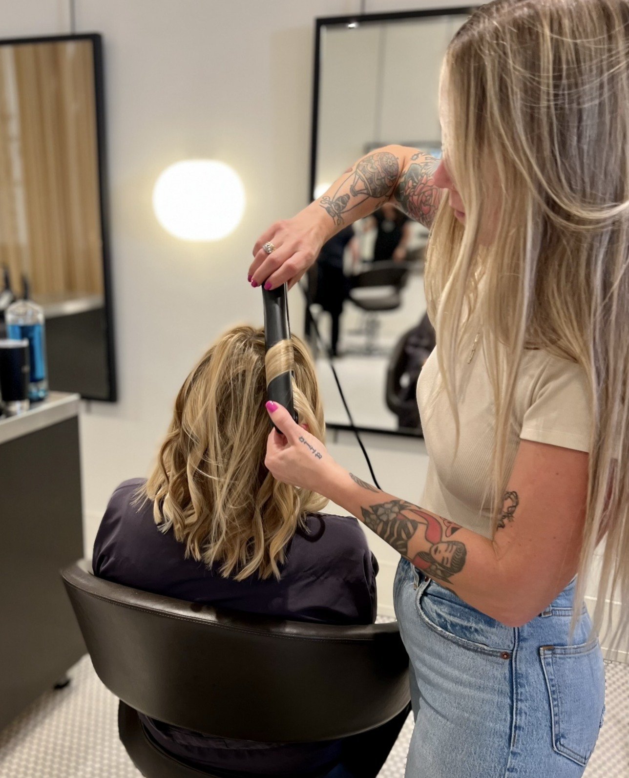 Our stylists work with you to achieve a look that complements your personality and lifestyle. Pictured: @jessie_l_c⁠
⁠
▪️ Book your next consultation/appointment today! Click &ldquo;contact&rdquo; in our bio!⁠
▪️ Tag us in your looks! #michaelandmich