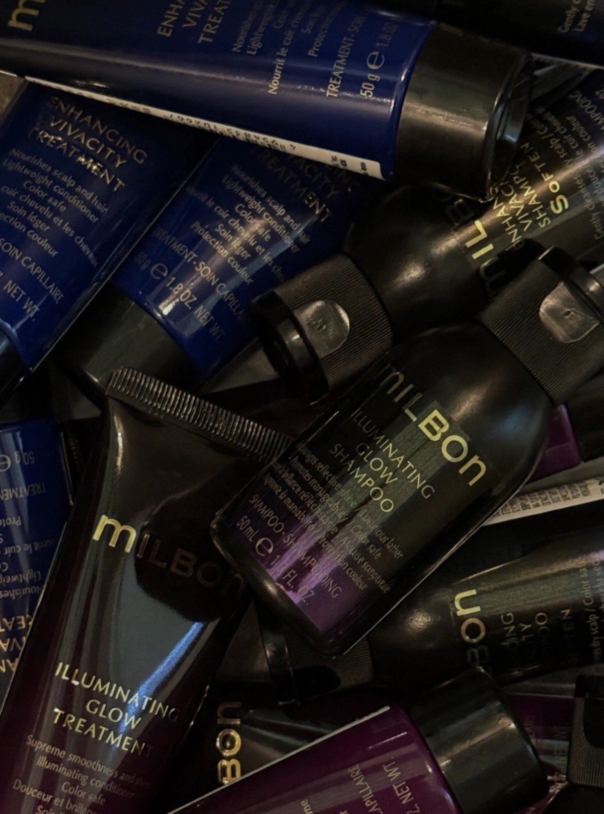 🌟 For a limited time only 🌟 
Purchase any 2 Milbon Signature products and receive a FREE Enhancing Vivacity or Illuminating Glow shampoo + conditioner! 

#michaelandmichaelsalon #chicagosalon #chicagohair