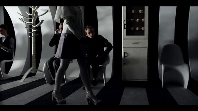 Monarchy - I won't Let Go