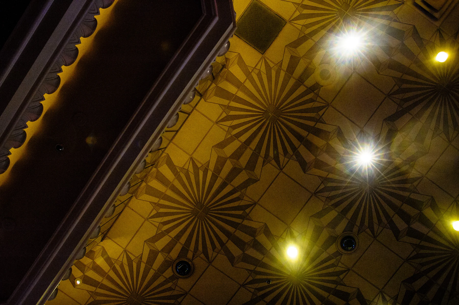ceilings-06-1143.jpg