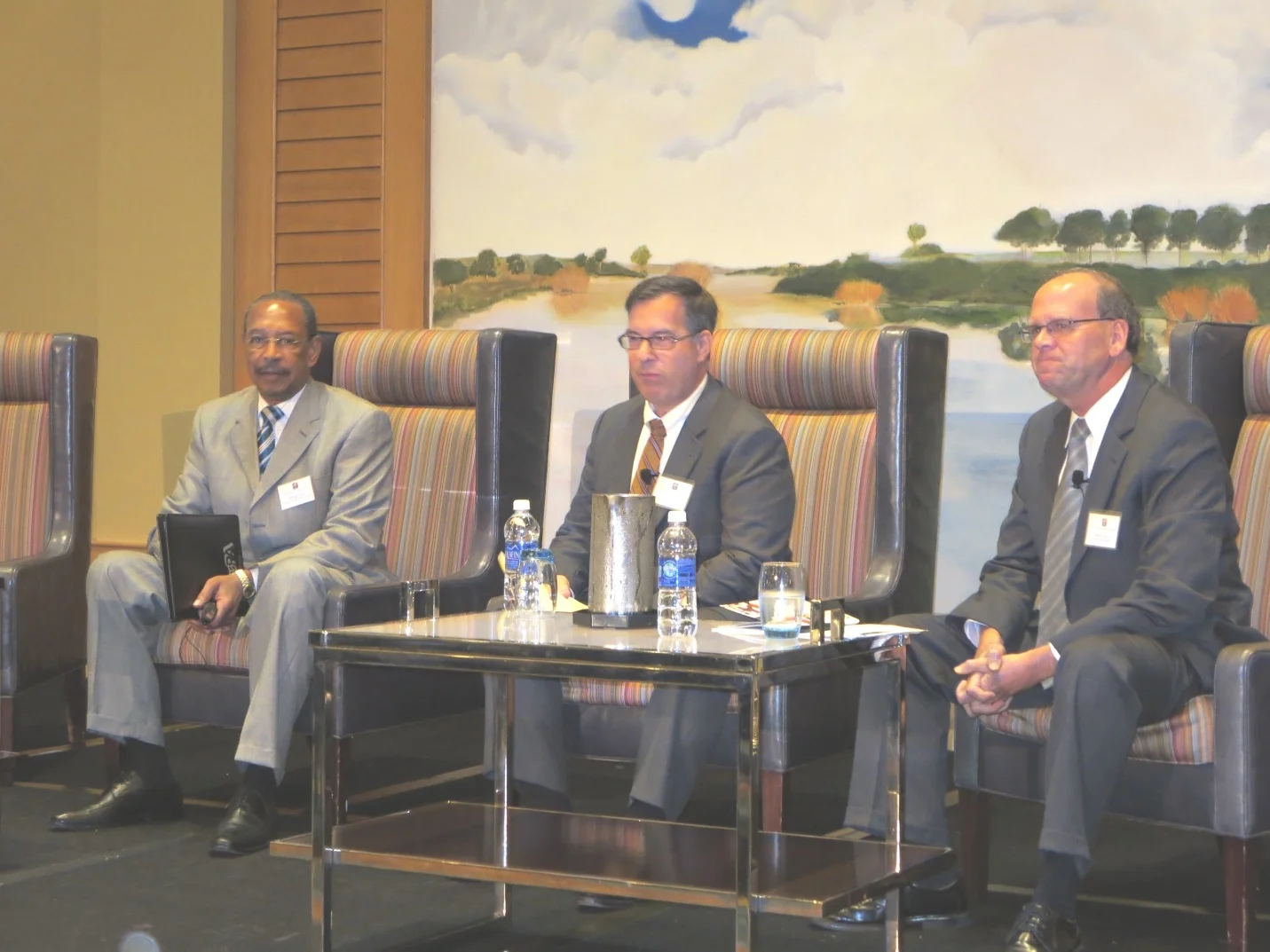 Executive Officer Panel: (L-R) Jerry Johnson, General
Manager, Washington Suburban Sanitary Commission; Mark R. Kempic,
President, Columbia Gas of Maryland; and Mike Wheatley, President and
Chief Executive Officer, Choptank Electric Cooperative.