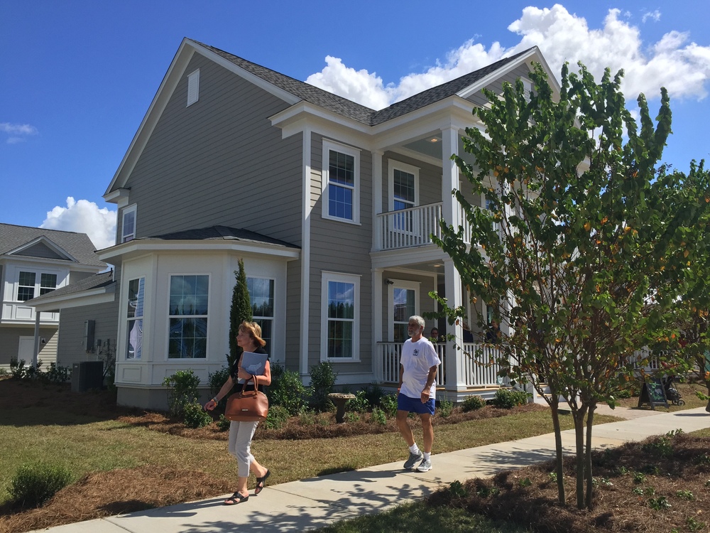 Builder Houses in the Gardenwall Neighborhood