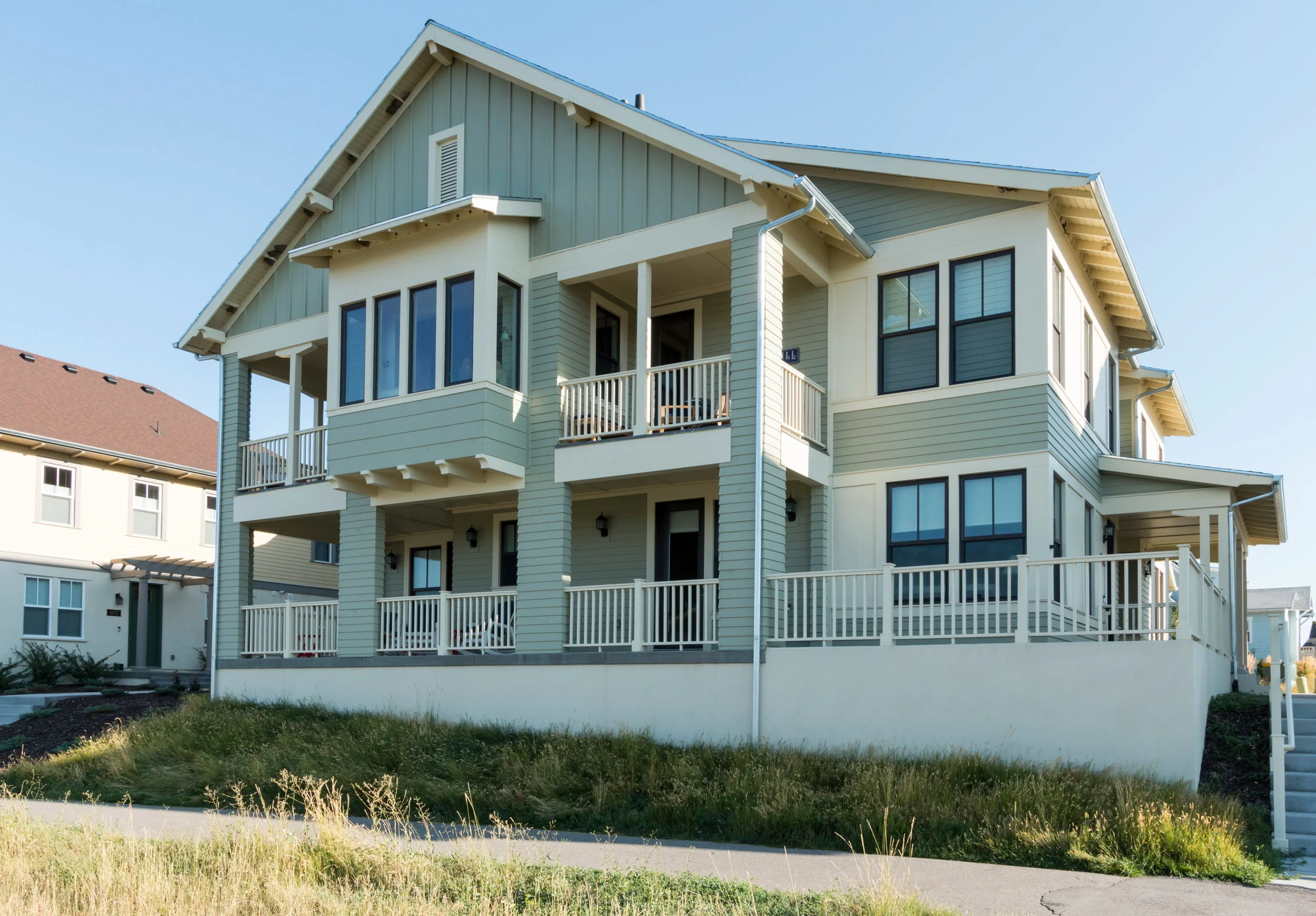 Daybreak Condos — Urban Design Associates