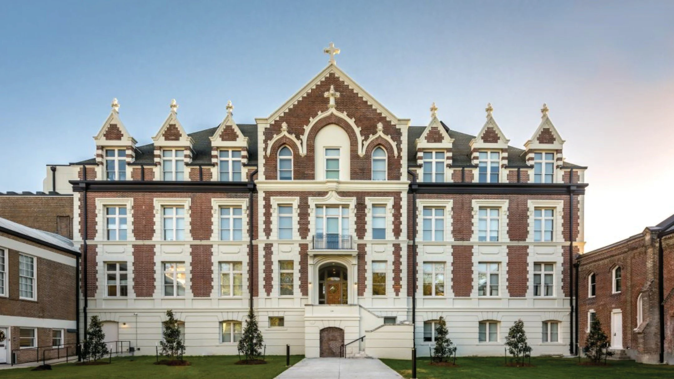 Congratulations to Artspace for being the 2024 winner of the ICAA Gindroz Award for Excellence in Affordable Housing! They are a national nonprofit real estate developer that addresses America's affordable housing problems through preservation of his