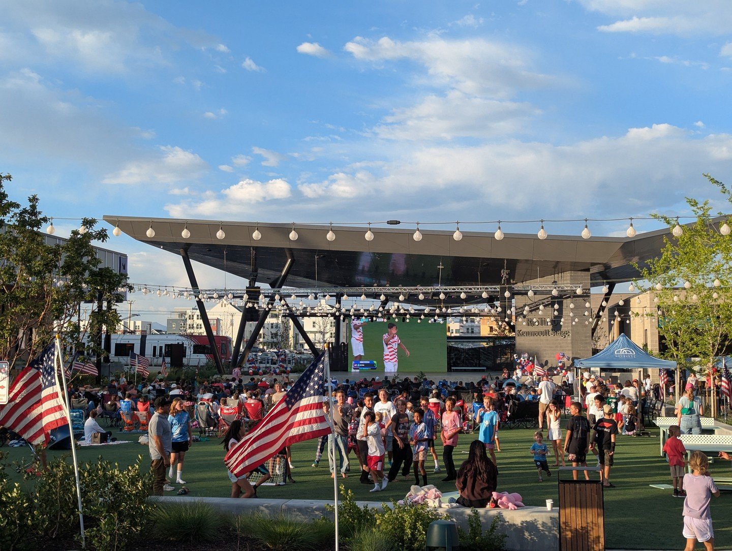 GOAL! It's always exciting to see community gatherings around sporting events like the World Cup.
.
Last week, hundreds of fans gathered in Downtown Daybreak to cheer the US Men's National Soccer Team to a thrilling victory. The World Cup brings peop