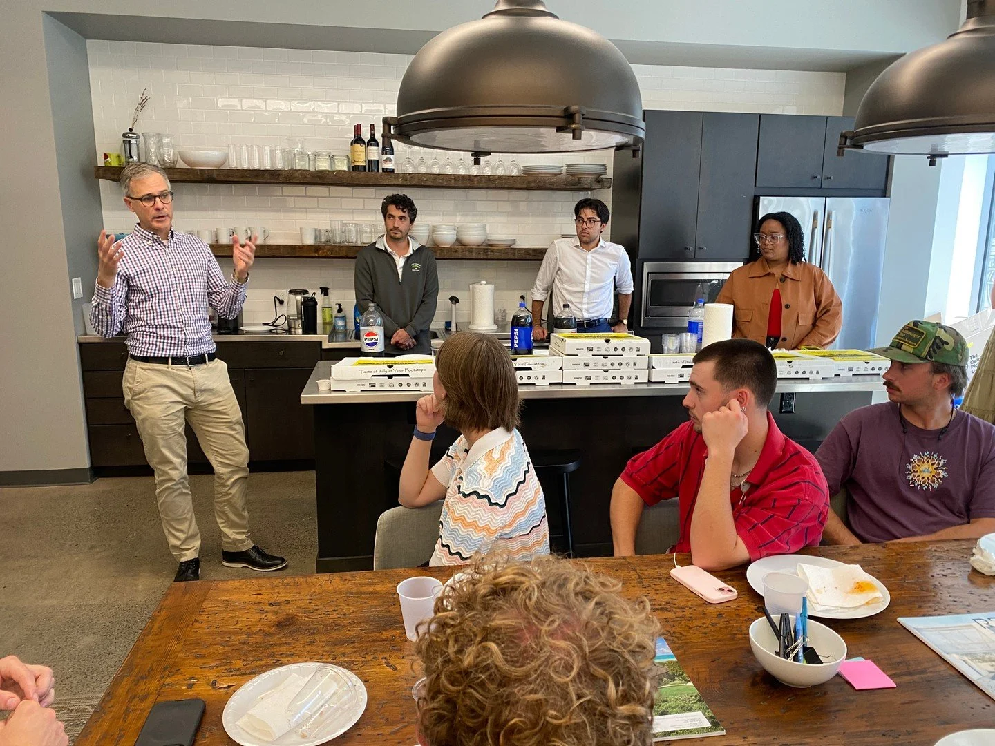 It was great having Montana State School of Architecture students visit UDA! We always enjoy sharing our work, process, and perspectives on urban design with the next generation of designers.

@montanastateuniversity #UDAstudio #UrbanDesign #Designin