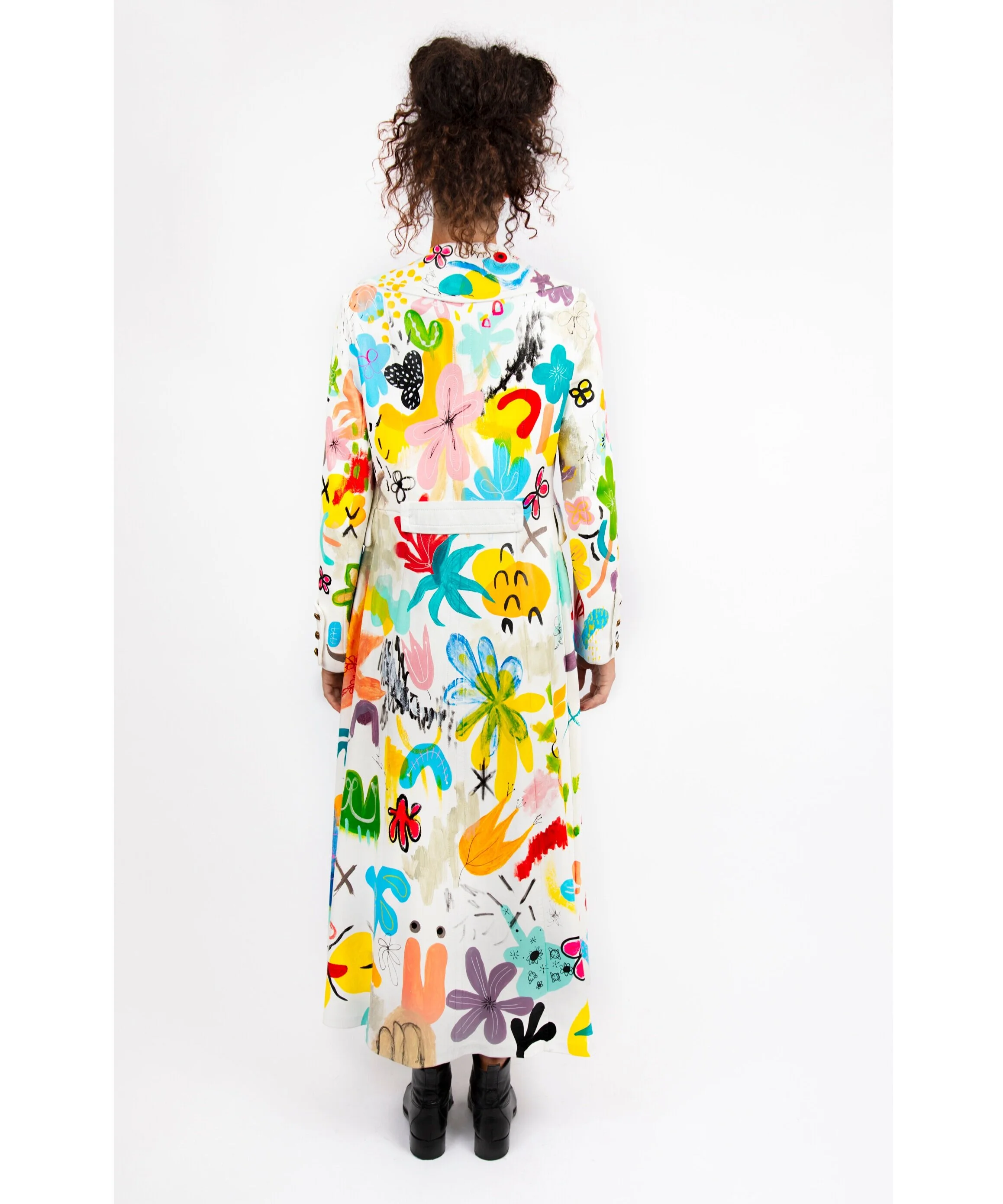 magic coat, j x e couture, wearable art, sustainable fashion, javiera estrada, hand painted leather, painted leather, leather trench, wearable art, one of a kind, metal rat, vintage white trench coat