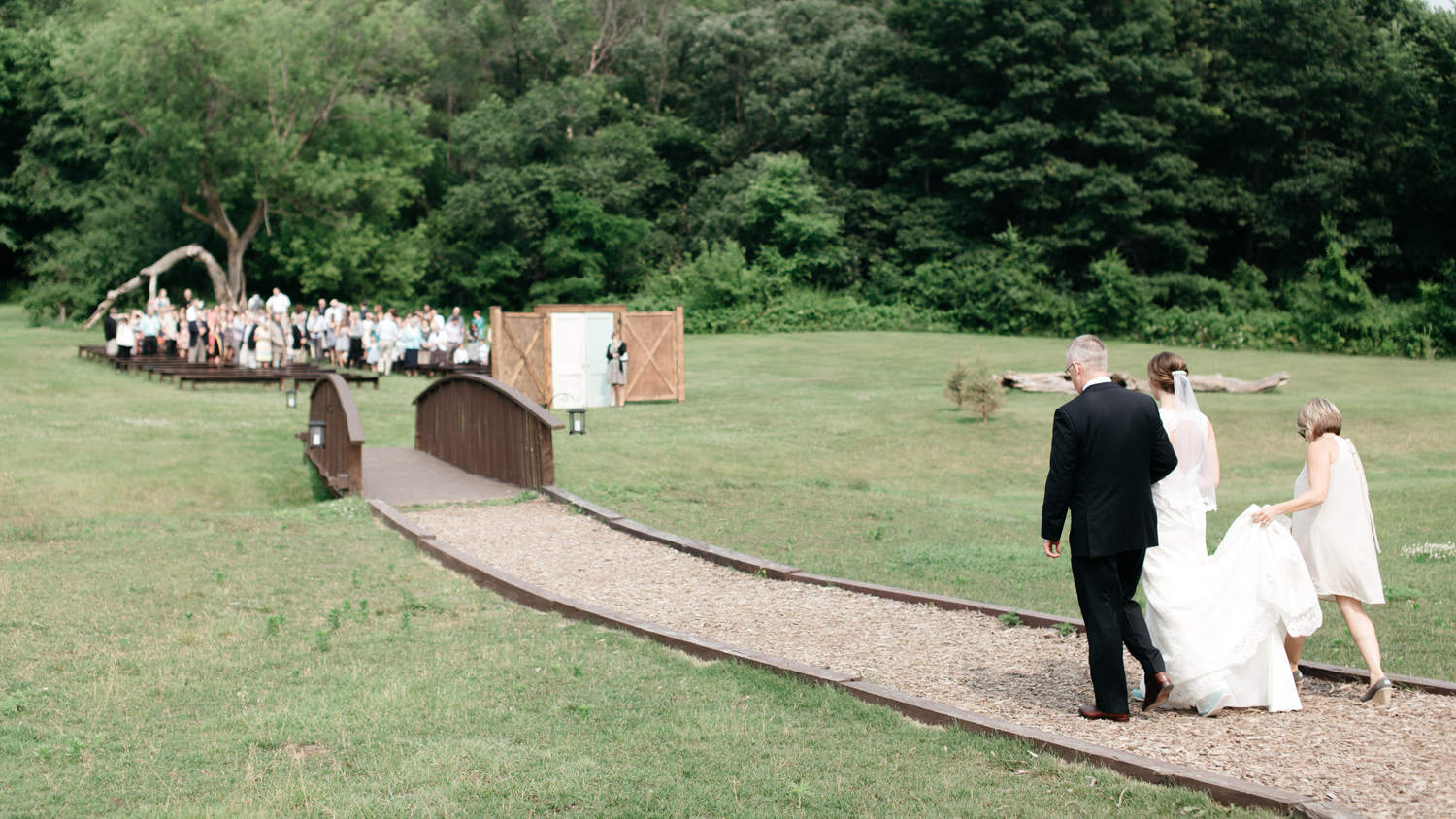 Hope-Glen-Farm-Barn-Wedding-Photographer