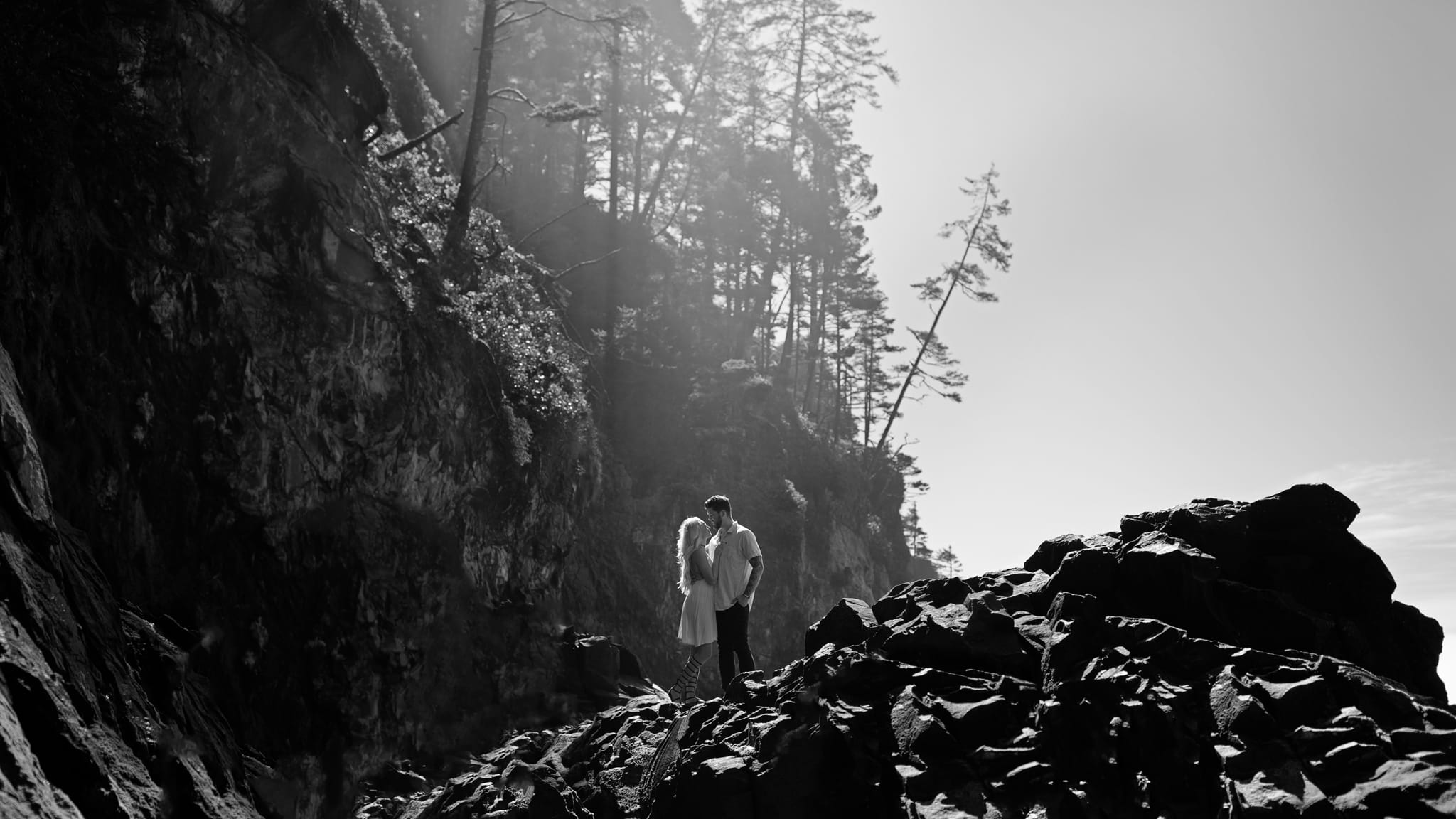 Oregon-Coast-Beach-Adventure-Engagement-Photography