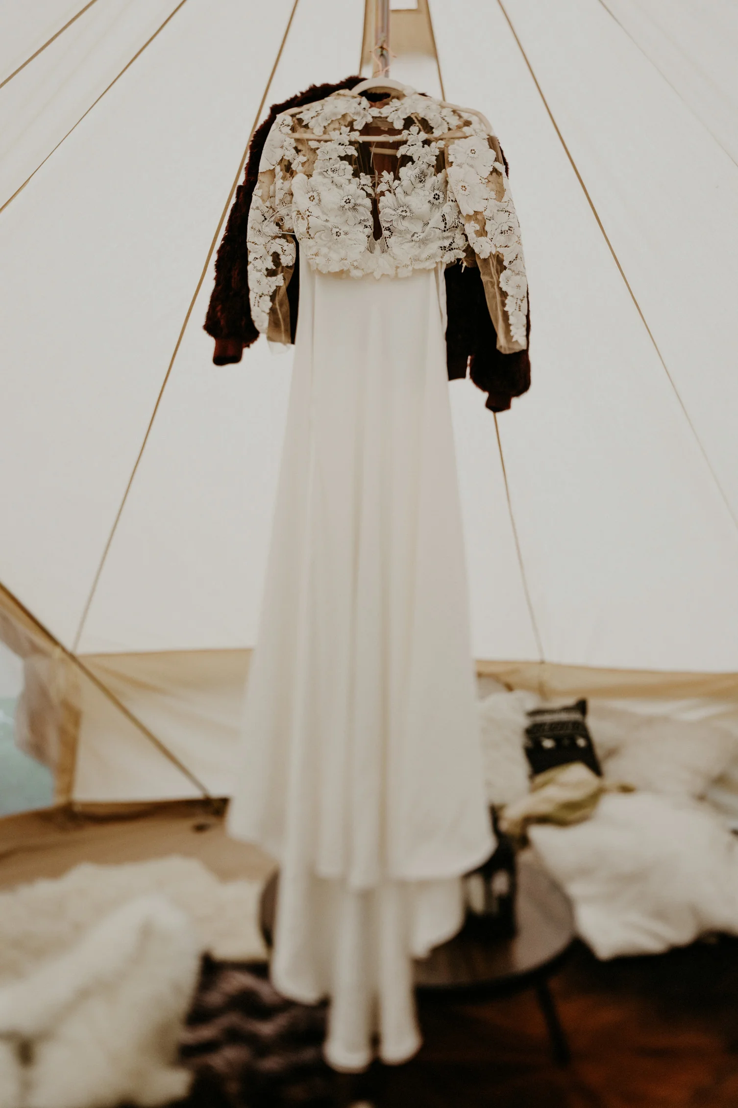 19-Gooseberry-Falls-Camping-Wedding.jpg