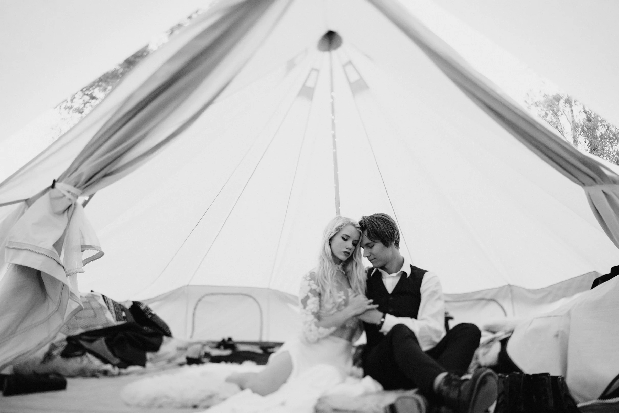 40-Gooseberry-Falls-Wedding-Camping-MN.jpg