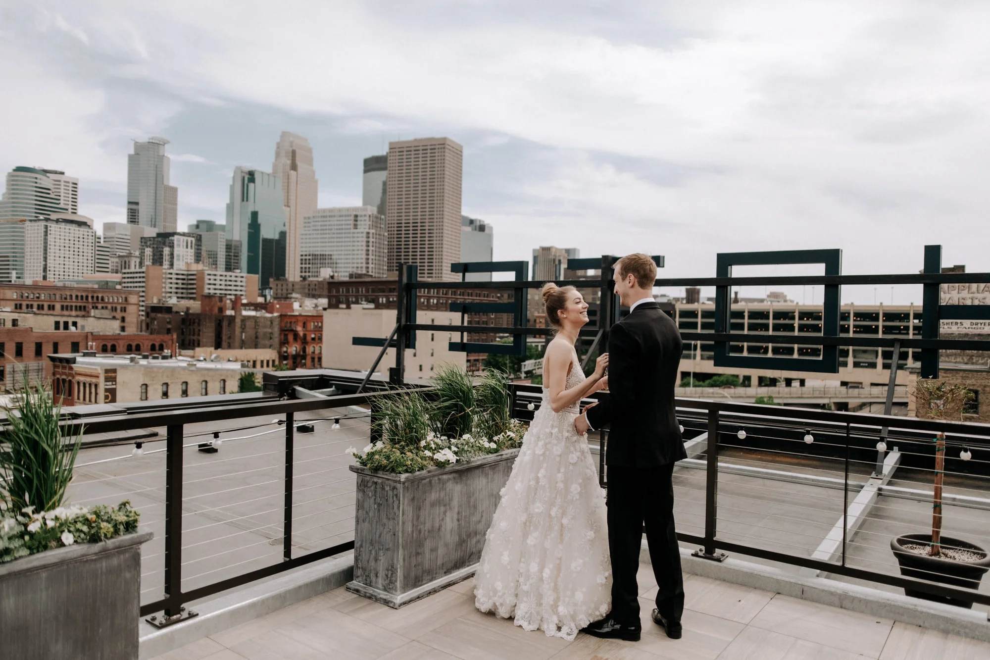 MIA-Minneapolis-Institute-Art-Summer-Wedding-_11.jpg
