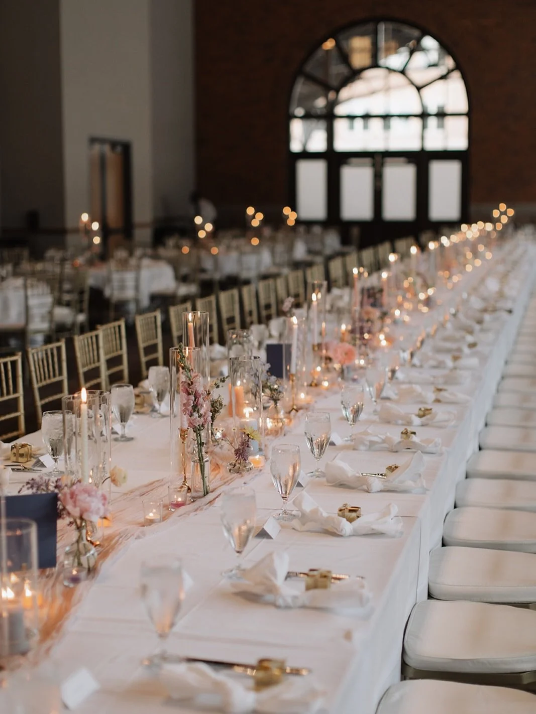 Reminiscing about Laurel &amp; Ibtesam&lsquo;s incredible wedding ✨
Featuring a portrait session at Minneapolis Institute of Art &amp; celebration with community at The Depot.