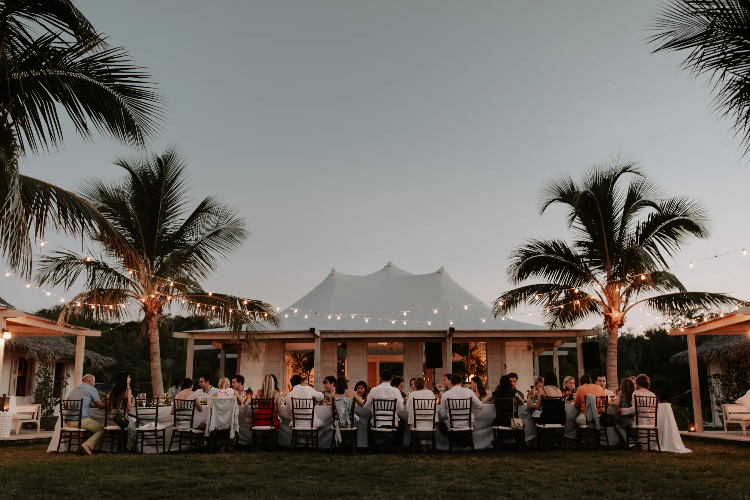 Harbour-Island-Ocean-View-Club-Wedding-Photographer_17.webp