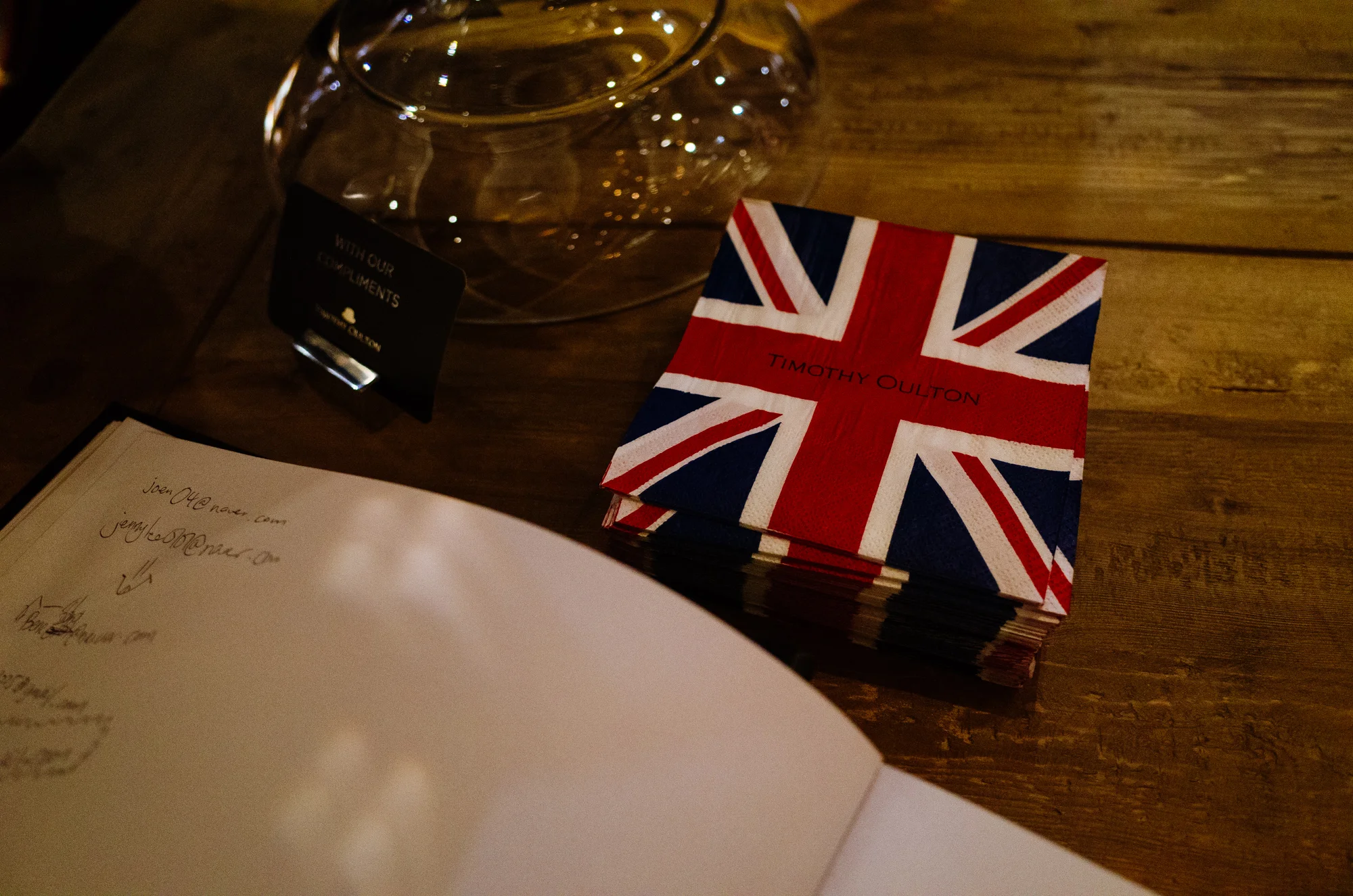 Nationalistic napkins, anyone?