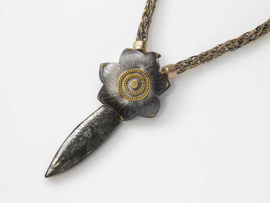 Flower pin/pendant with Marcasite agate pendant