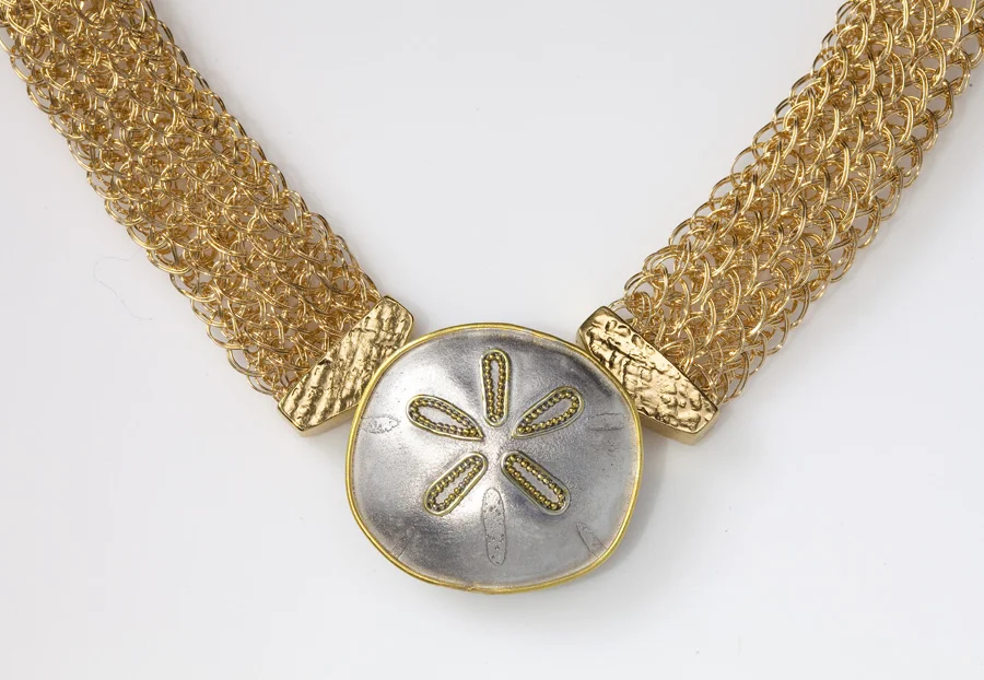 Sand dollar pin/pendant