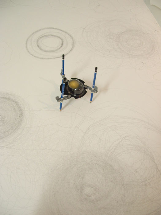 Drawing Robot
(Self-Generating Drawing, 2010)