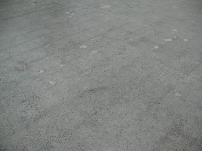 Take a Rubbing, Leave a Mark (RM Iteration)
(Installation Drawing on Floor and Paper, 2010)