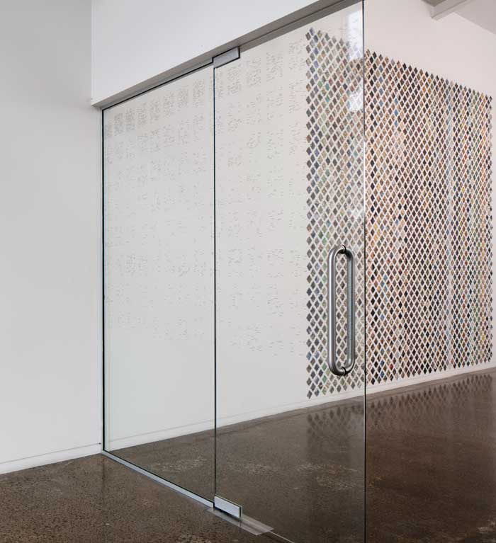 gabrielle_amodeo_empty_orchestra_papakura_art_gallery_yolunda_hickman_2.jpg