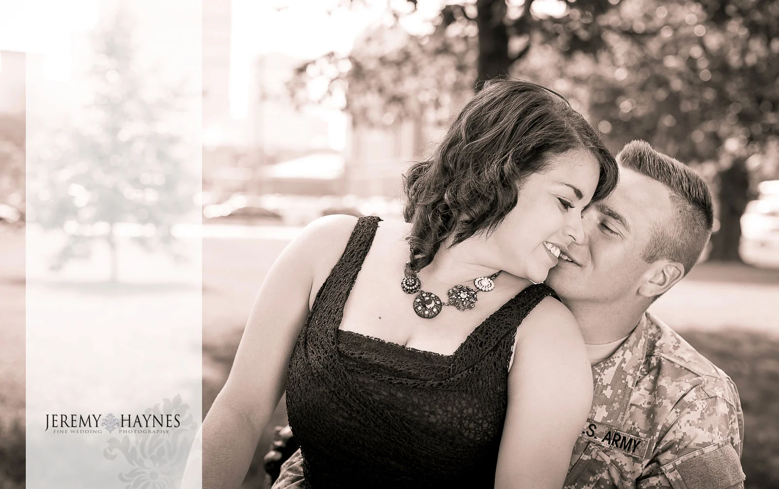 Emily + Chris Downtown Canal Indianapolis, IN Engagement Pictures 5.jpg