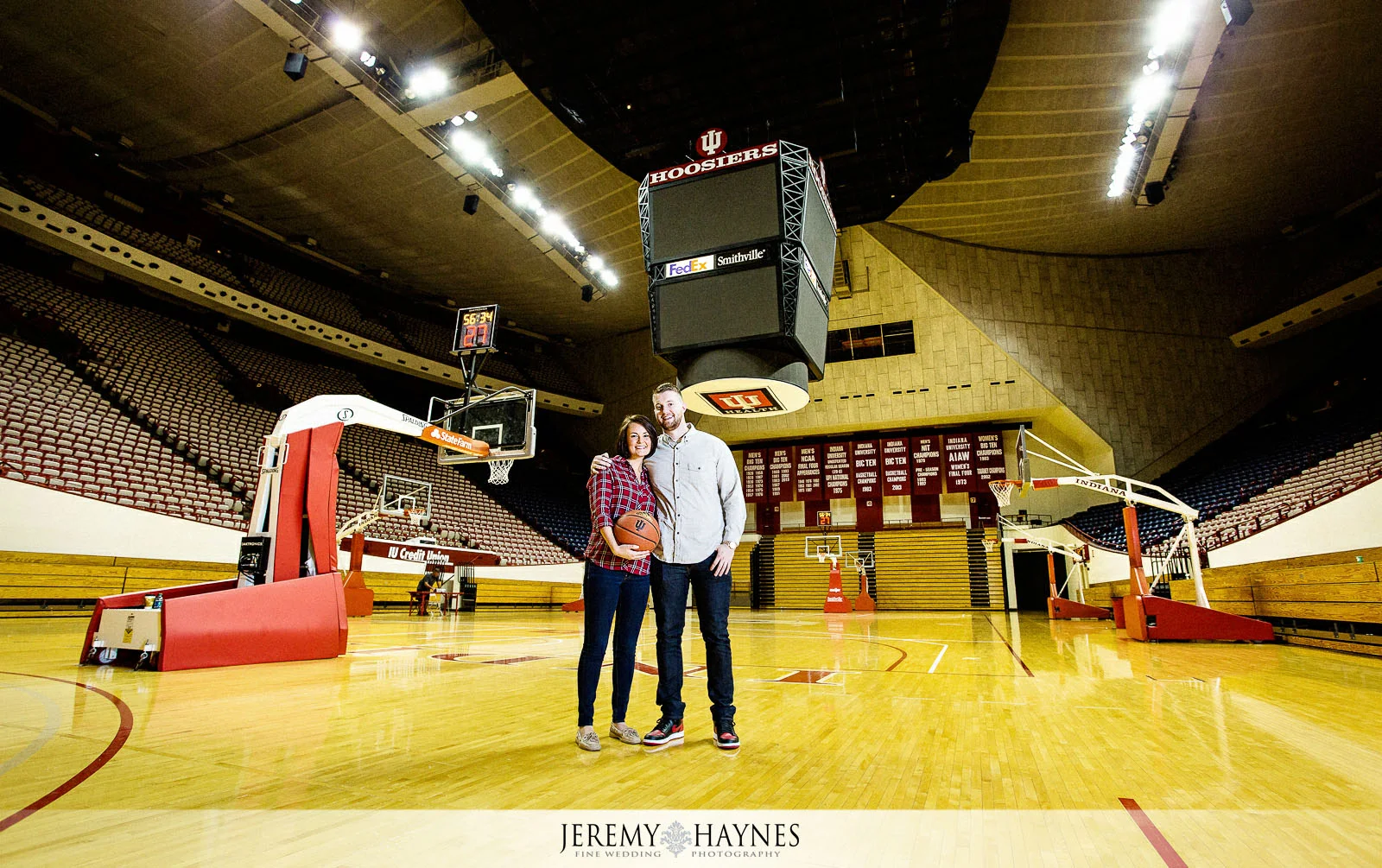 09-indiana-university-campus-well-house-bloomington-best-engagement-photographer.jpg