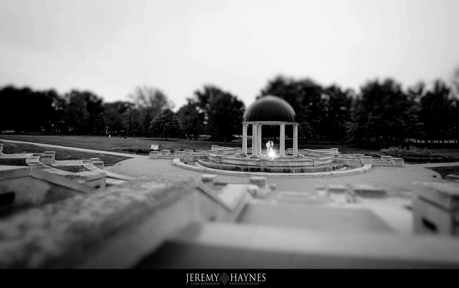 artistic-coxhall-gardens-engagement-jeremy-haynes-photography