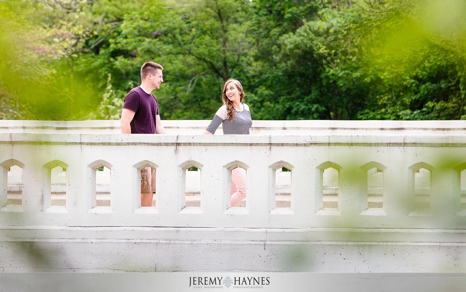 creative-pendleton-engagement-photographer