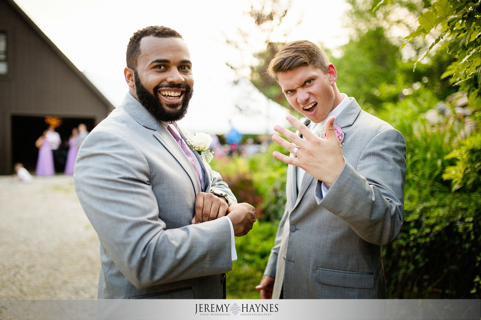 fun-bridal-party-wedding-picture-ideas