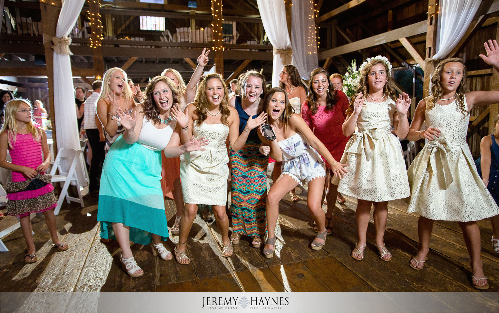 dancing-wedding-reception-photos