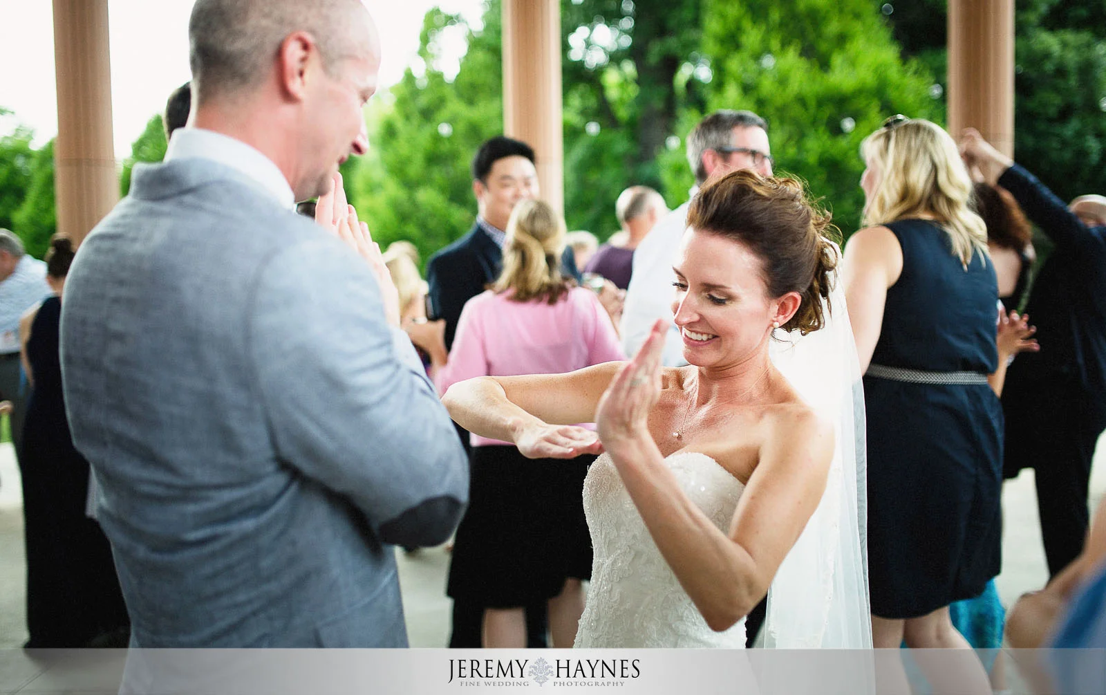 fun-dancing-photos