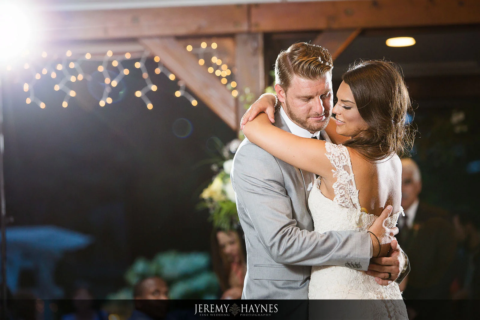 wedding-dances-at-avon-gardens