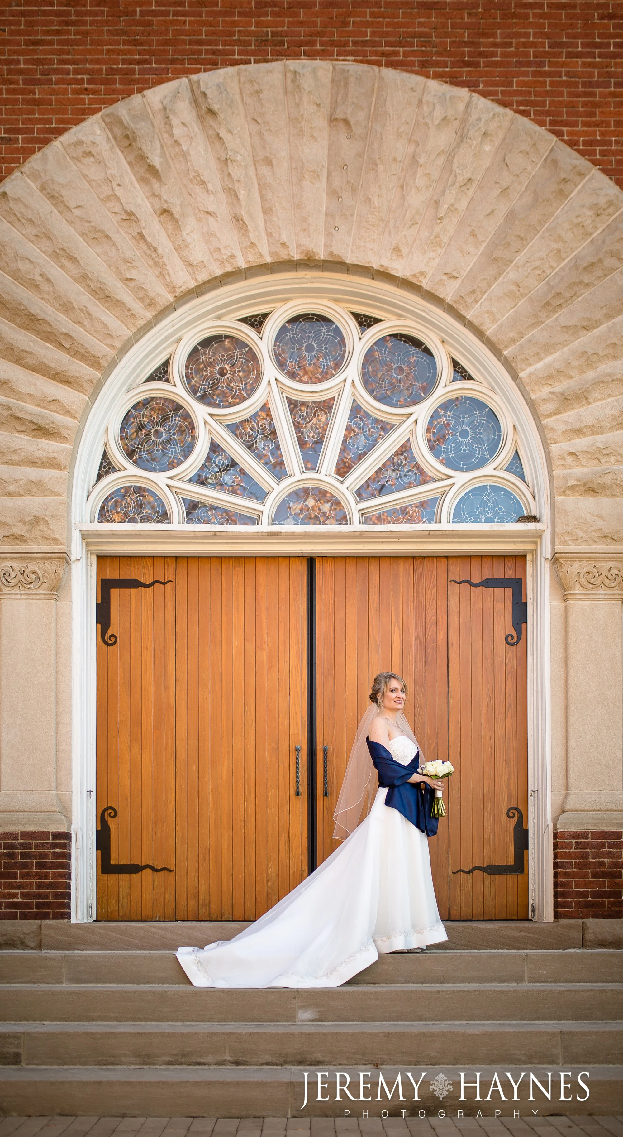beautiful-bride-indiana-landmarks-center.jpg
