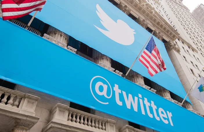 twtr-nyse1_2040_large_verge_super_wide.jpg