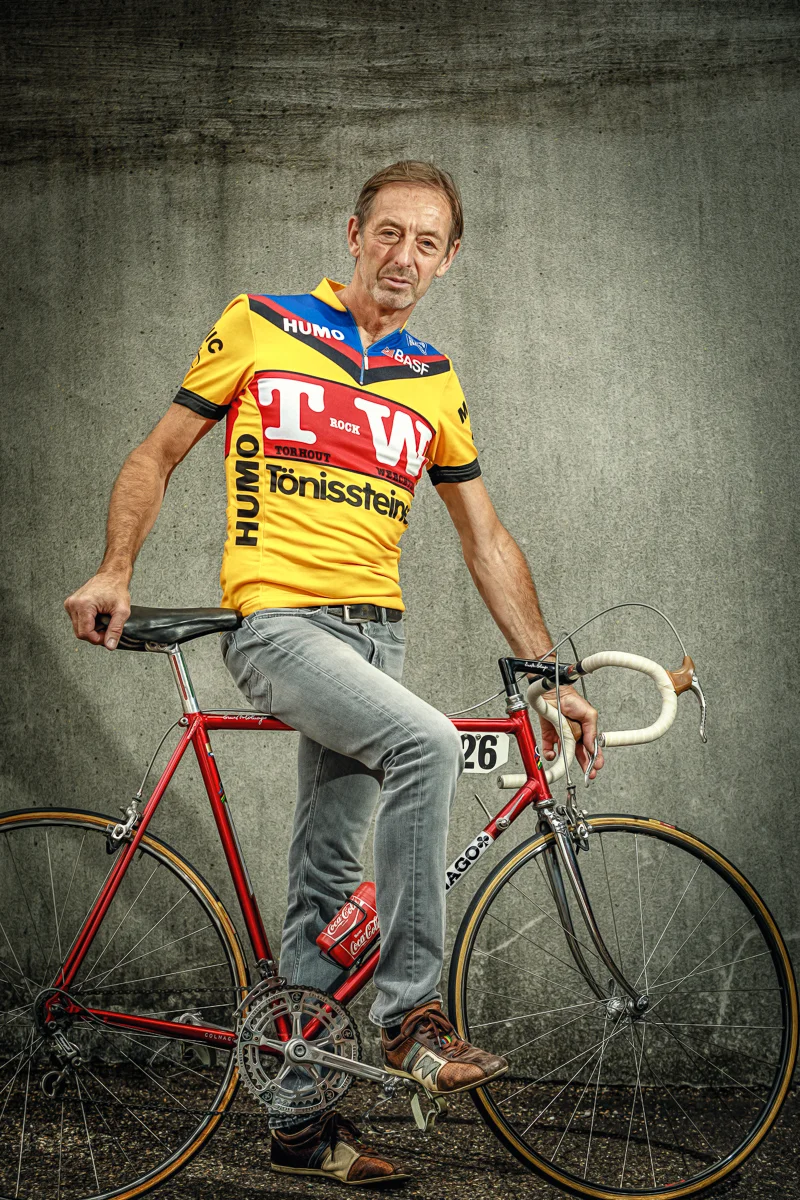 Ludwig wynants won in een Torhout Werchter shirt een rit in de Tour de France tijdens het festival in 1985. Op de foto met origineel shirt en colnago fiets. Het beeld werd gemaakt in de buurt van de fietswinkel in Putte tussen Mechelen en Heist op den Berg.
