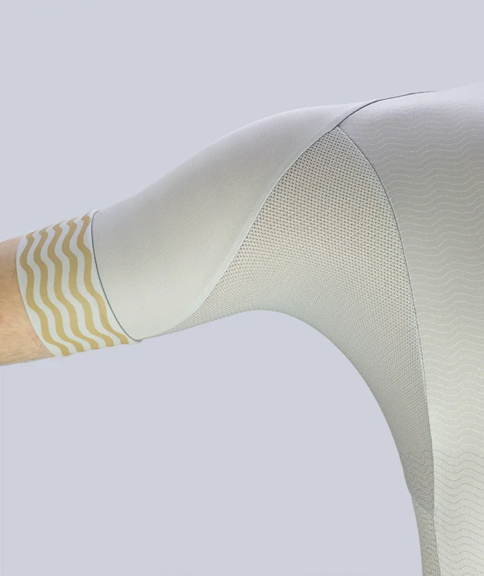 Mono Cycling 2017 - Grey Waves Jersey - Detail 1.jpg