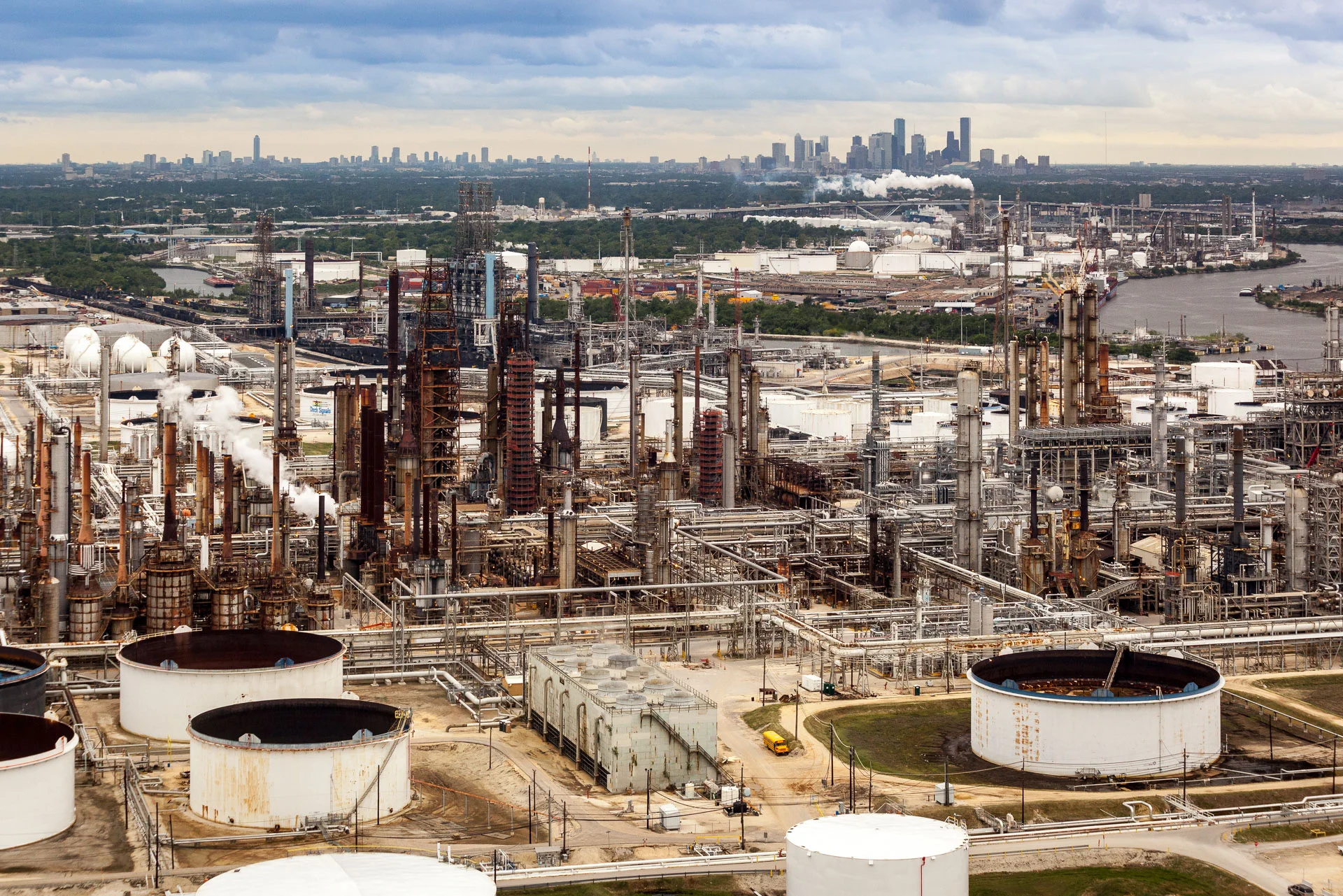 Houston_130502_010w.jpg