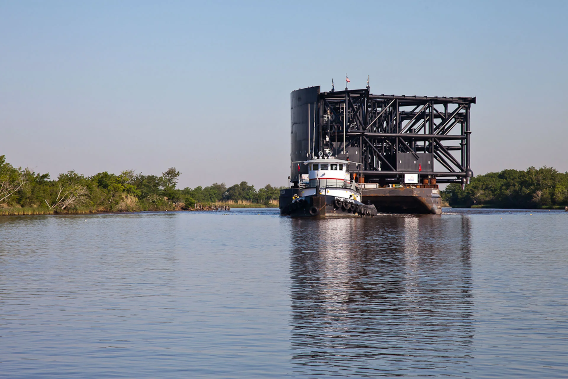 IHNC_SectorGates_110506_047w.jpg