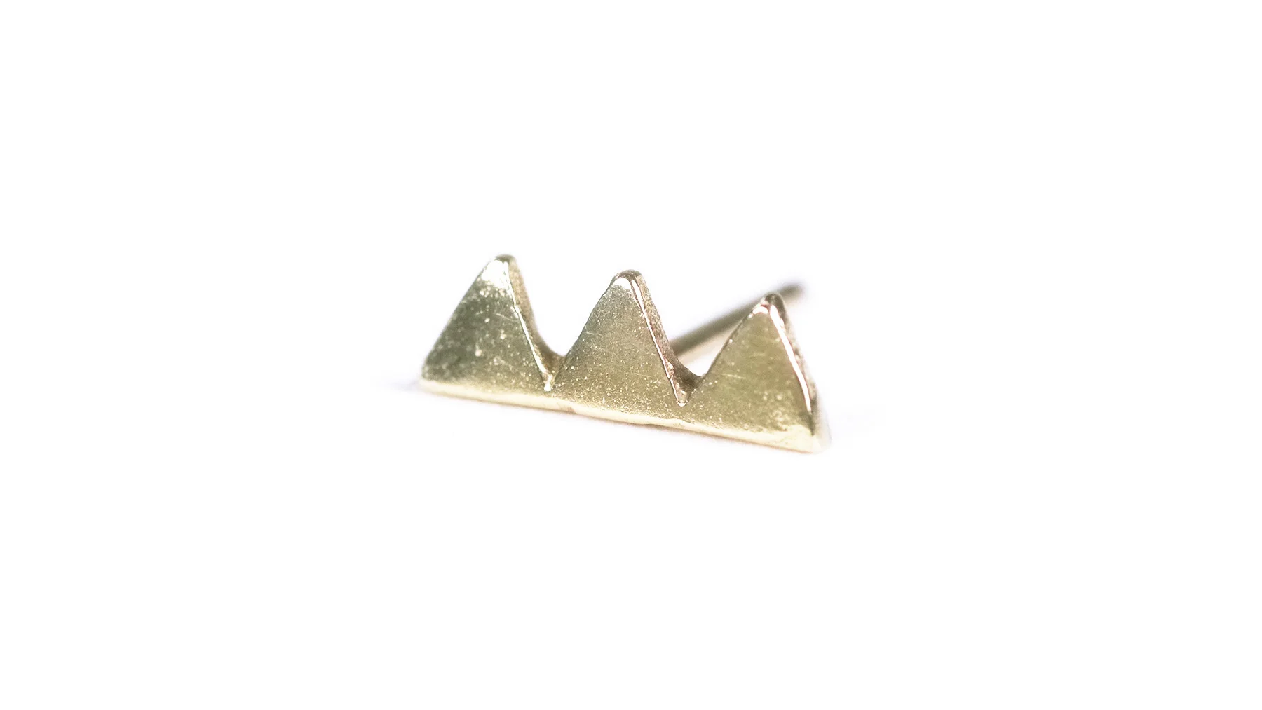 triple triangle stud