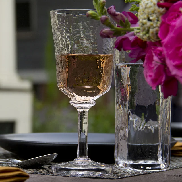 Weekly Table Setting: Welcome to the Neighborhood