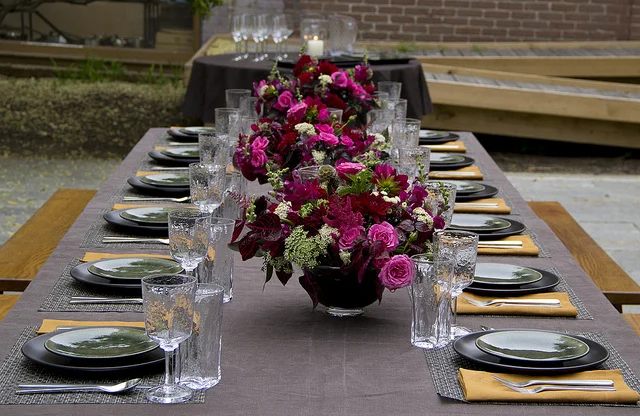 Weekly Table Setting: Welcome to the Neighborhood